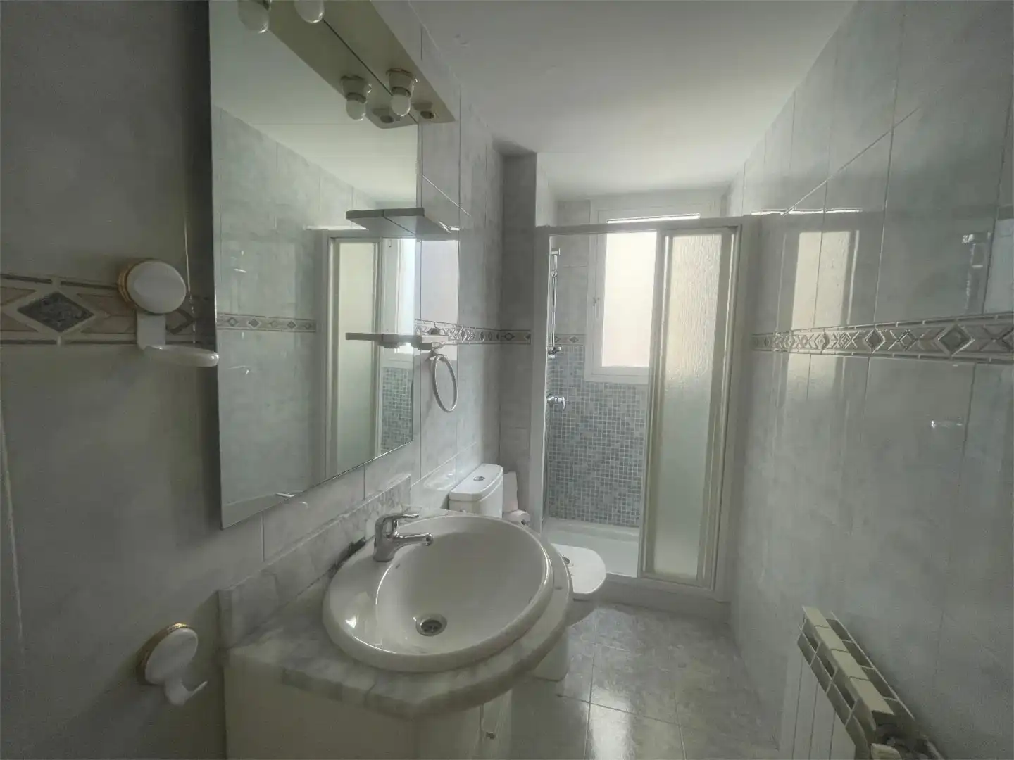 Baño de Piso en venta en Zaragoza con Aire acondicionado y Calefacción