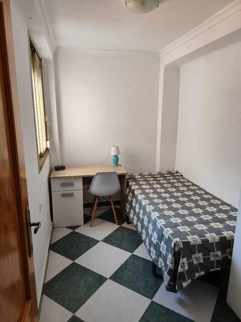 Pis en venda a Carretera de Níjar, 293, Los Molinos - Villa Blanca Dormitori de Pis en venda en Almería Capital