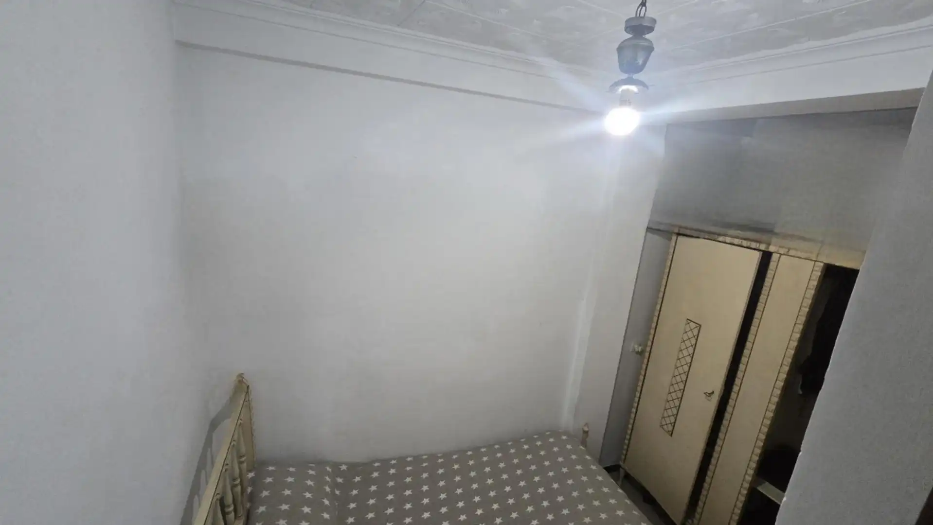 Casa adosada en venta en Calle Alcuceros, 72, Bellavista Habitación de Casa adosada en venta en Sevilla Capital con Aire acondicionado, Terraza y Balcón