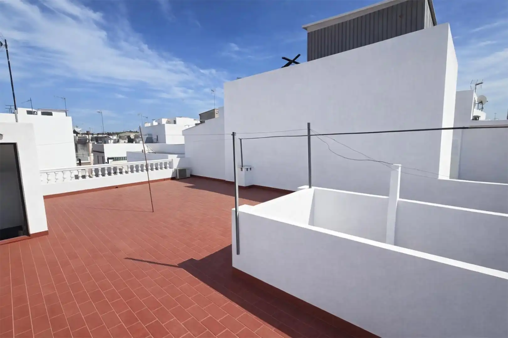 Casa adosada en venta en Calle Alcuceros, 72, Bellavista Terraza de Casa adosada en venta en Sevilla Capital con Aire acondicionado, Terraza y Balcón