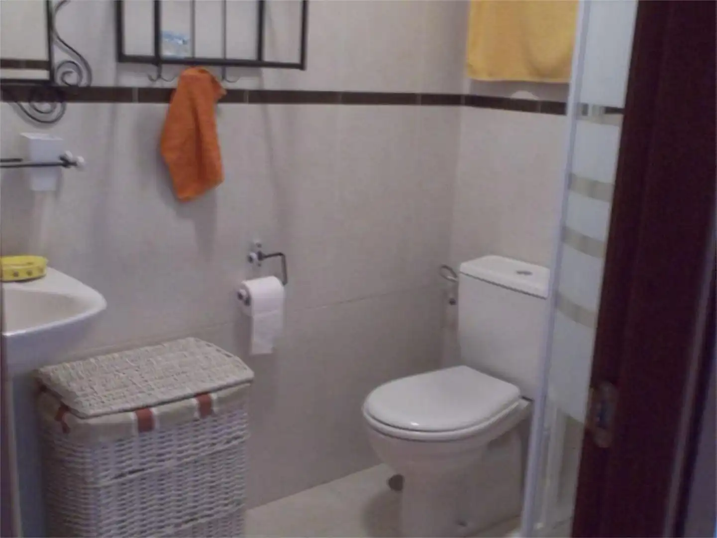 Piso en venta en Calle Socobio, 20, Castañeda Baño de Piso en venta en Castañeda con Calefacción, Parquet y Terraza