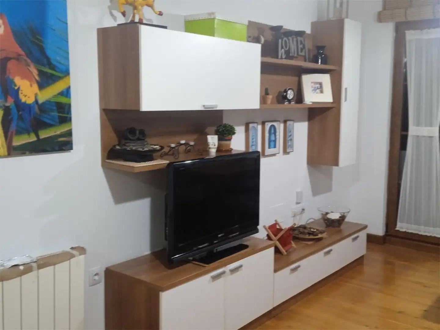Piso en venta en Calle Socobio, 20, Castañeda Sala de estar de Piso en venta en Castañeda con Calefacción, Parquet y Terraza