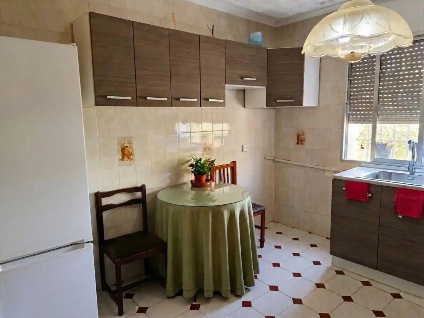 Casa adosada en venta en Calle Jacinto Benavente, 18, Madroñera Cocina de Casa adosada en venta en Madroñera con Terraza
