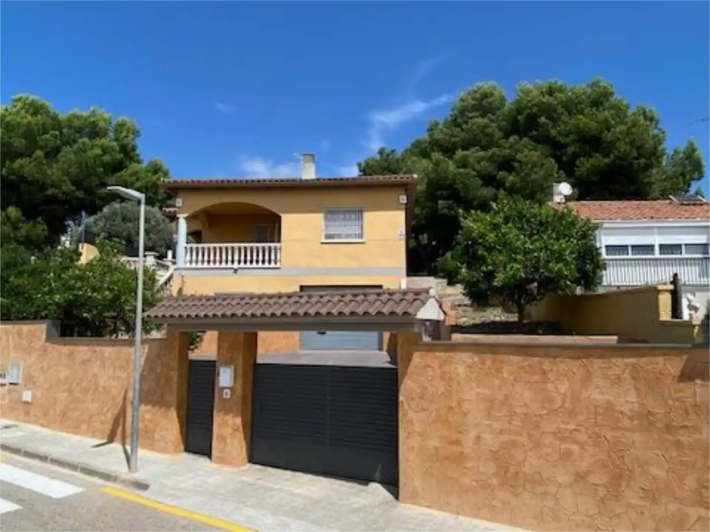 Casa o chalet en venta en Avinguda Stanta Maria de Montserrat, 24, Segur de Calafell Vista exterior de Casa o chalet en venta en Calafell con Balcón