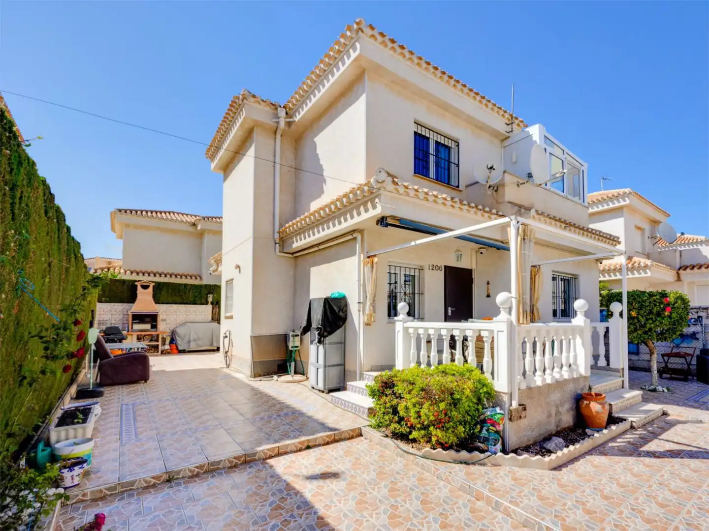 Flat for sale in Calle Nicolás de Bussi, 22, Playa Flamenca Exterior view of Flat for sale in Orihuela with Air Conditioner and Terrace