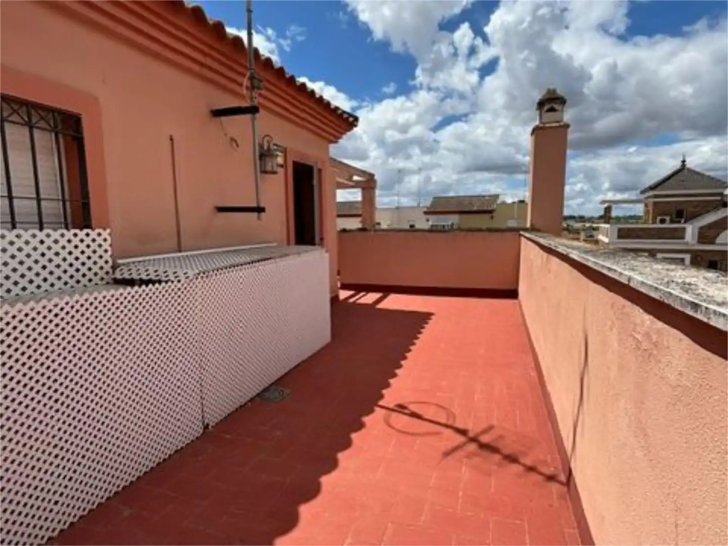 Casa o xalet en venda a Aljamar Terrassa de Casa o xalet en venda en Tomares amb Aire condicionat, Terrassa i Balcó