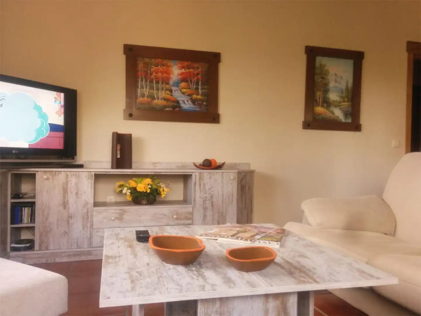 Sala d'estar de Casa o xalet en venda en Casavieja amb Calefacció, Jardí privat i Terrassa