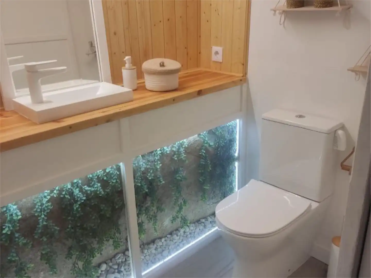 Bany de Casa o xalet en venda en Casavieja amb Calefacció, Jardí privat i Terrassa