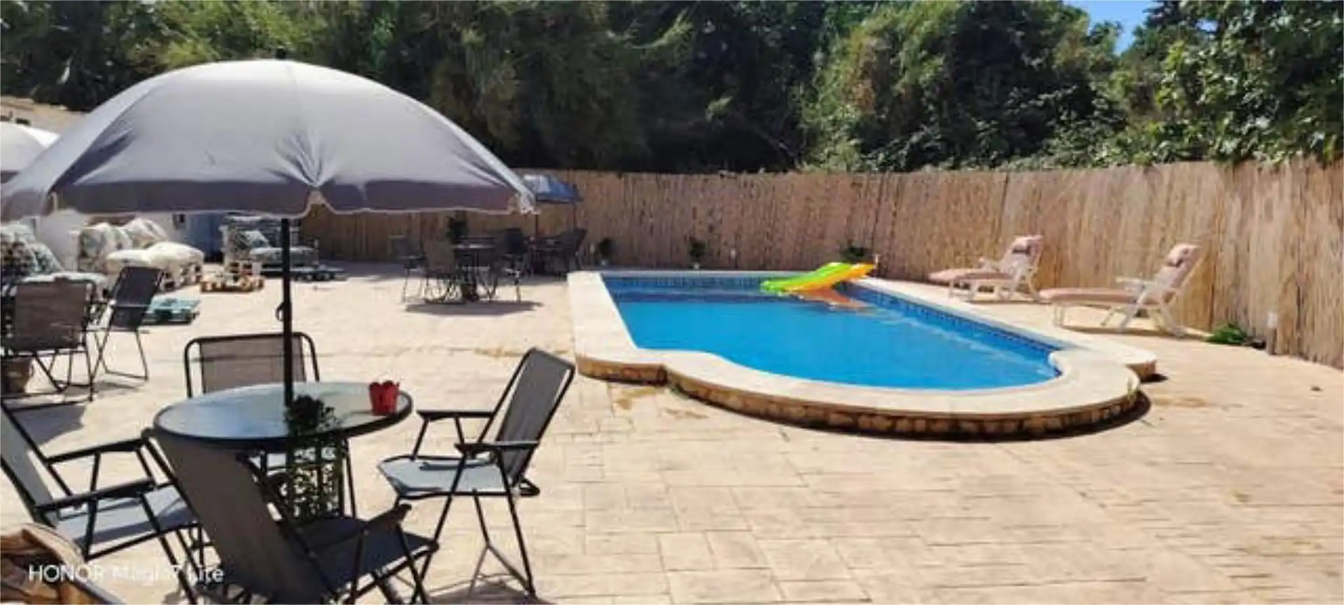 Piscina de Local de lloguer en Murcia