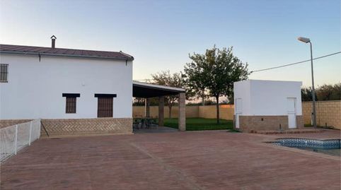 Foto 2 de Casa adosada en venta en Pedanías Norte, Utrera