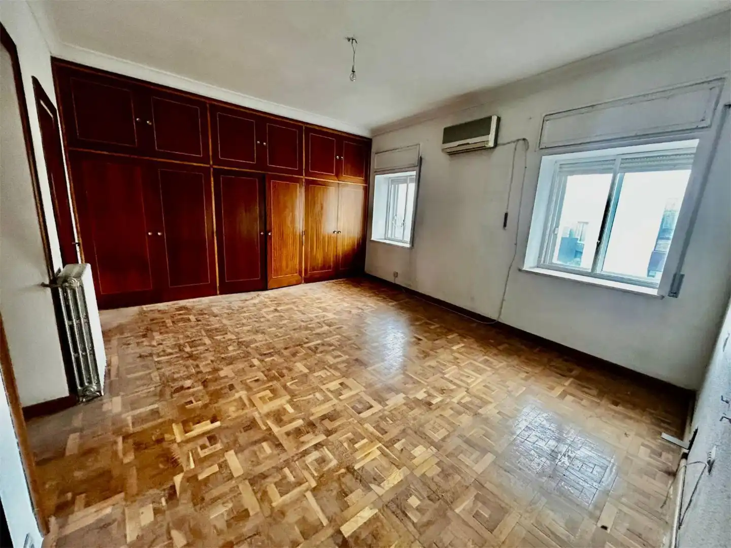 Piso en venta en Avenida del Ejército Español, 8, Hospital Piso en venta en Jaén Capital con Terraza y Balcón