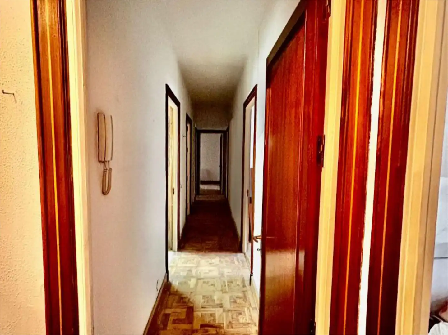 Piso en venta en Avenida del Ejército Español, 8, Hospital Piso en venta en Jaén Capital con Terraza y Balcón