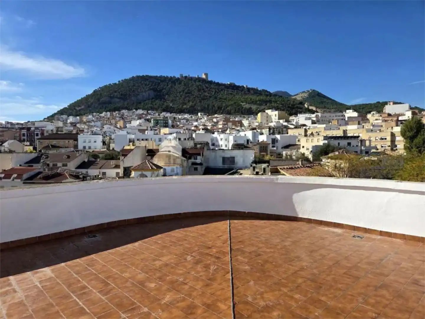 Piso en venta en Avenida del Ejército Español, 8, Hospital Vista exterior de Piso en venta en Jaén Capital con Terraza y Balcón