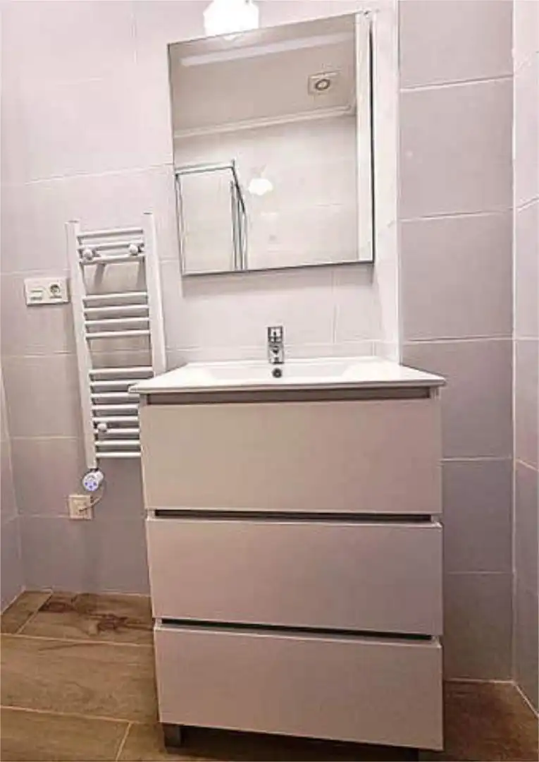 Piso en venta en Aretxabaleta Baño de Piso en venta en Aretxabaleta con Calefacción y Trastero