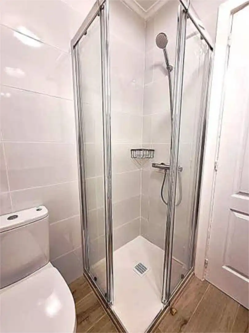 Piso en venta en Aretxabaleta Baño de Piso en venta en Aretxabaleta con Calefacción y Trastero