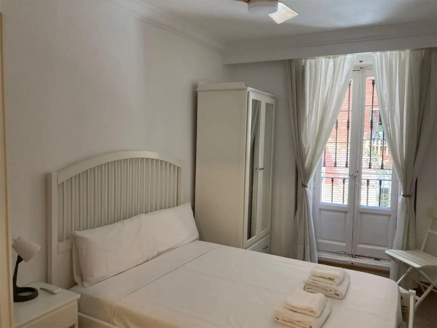 Flat for rent in Calle de San Bernardo, 27, Universidad - Malasaña Bedroom of Flat for rent in Madrid Capital with Balcony