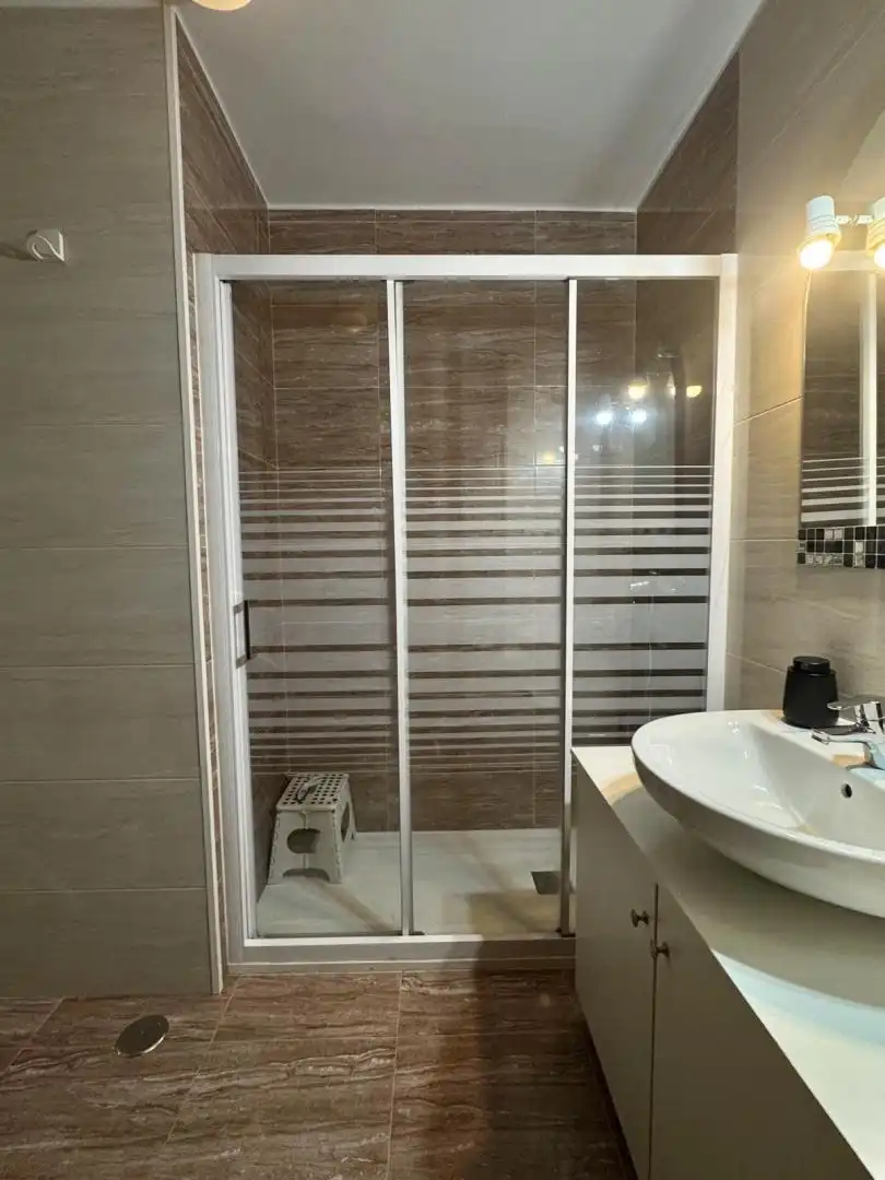 Pis de lloguer a Rúa Inferniño, 11, Porta Nova Bany de Pis de lloguer en Ferrol amb Parquet i Moblat