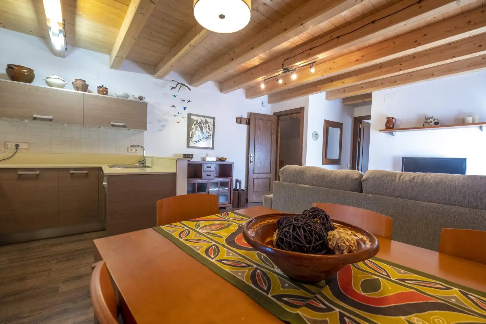 Sala de estar de Estudio de alquiler en Montanuy con Calefacción, Jardín privado y Parquet