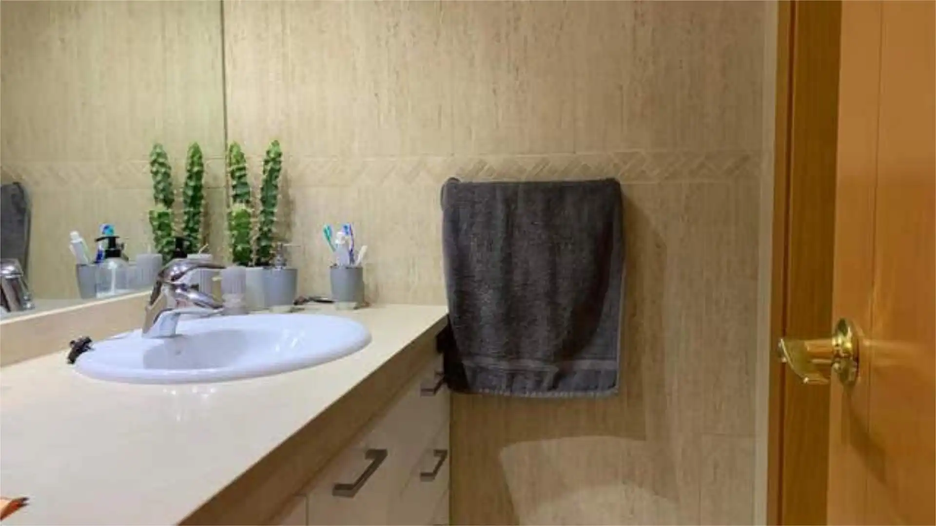 Apartments for rent in Los Llanos - El Cabo Bathroom of Apartments for rent in Santa Cruz de Tenerife with Furnished
