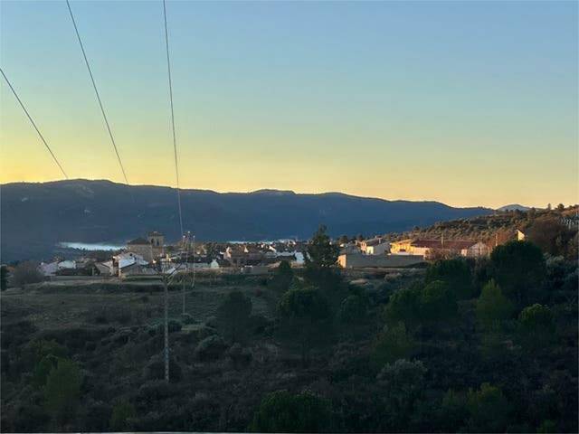 Casa adosada en Venta en Auñón