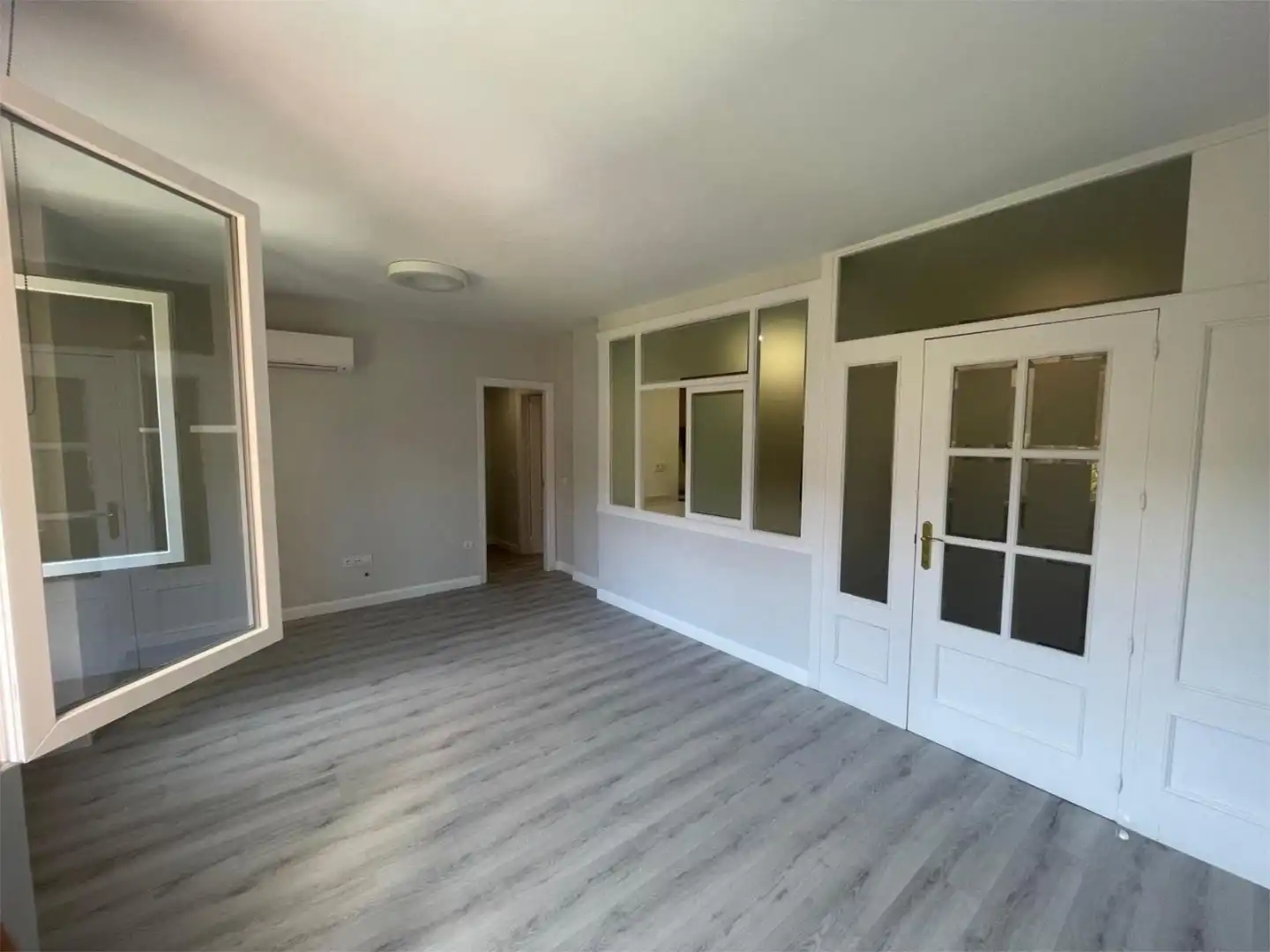 Apartments for rent in Calle de Pedro Bosch, 170, Pacífico Apartments for rent in Madrid Capital with Air Conditioner