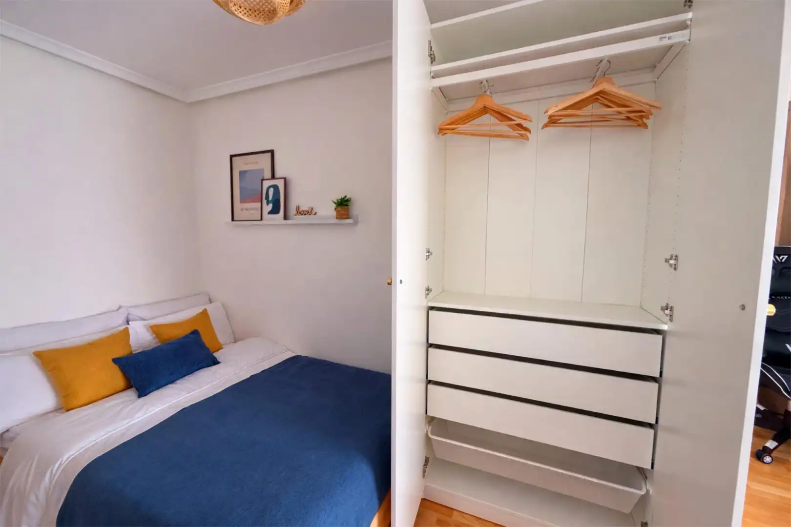 Wohnung zum Verkauf in Calle del Maestro Alonso, 56, Carolinas Altas Schlafzimmer von Wohnung zum Verkauf in Alicante / Alacant mit Terrasse