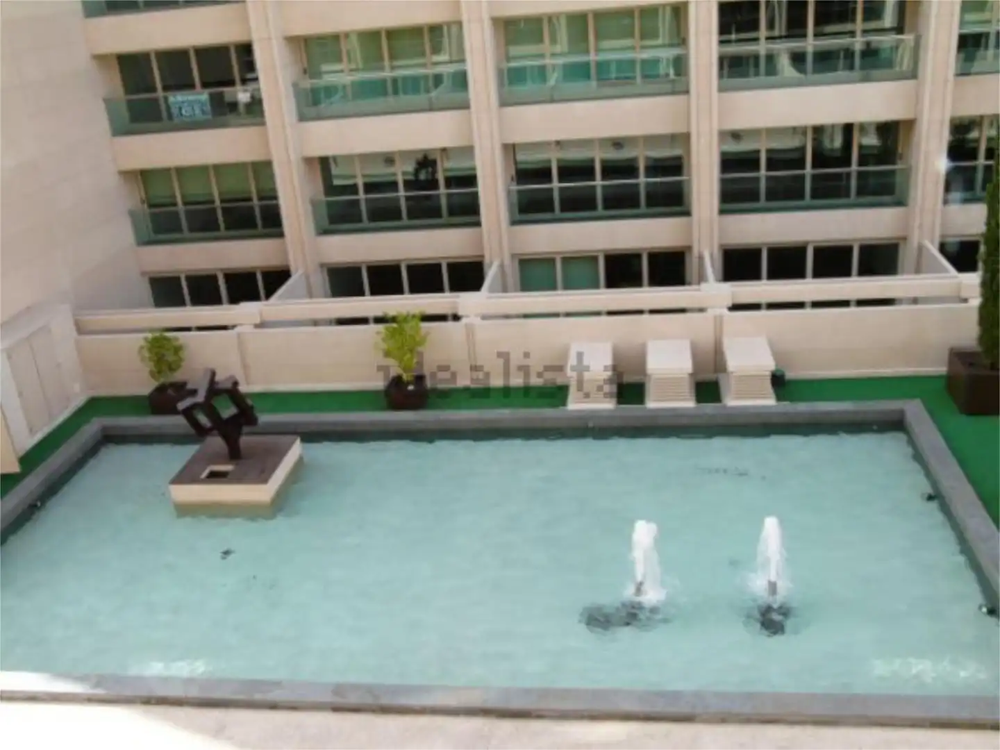 Loft zum Verkauf in Calle de Cronos, 24, Simancas Schwimmbecken von Loft zum Verkauf in Madrid Capital mit Klimaanlage, Terrasse und Balkon