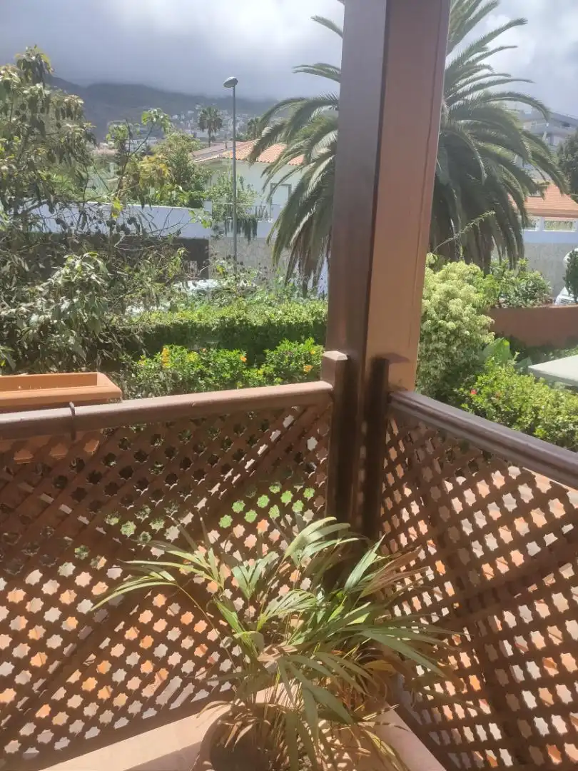 Einfamilien-Reihenhaus zur Miete in Calle Bicacarera, 25, Santa Úrsula Terrasse von Einfamilien-Reihenhaus zur Miete in Santa Úrsula mit Terrasse und Balkon