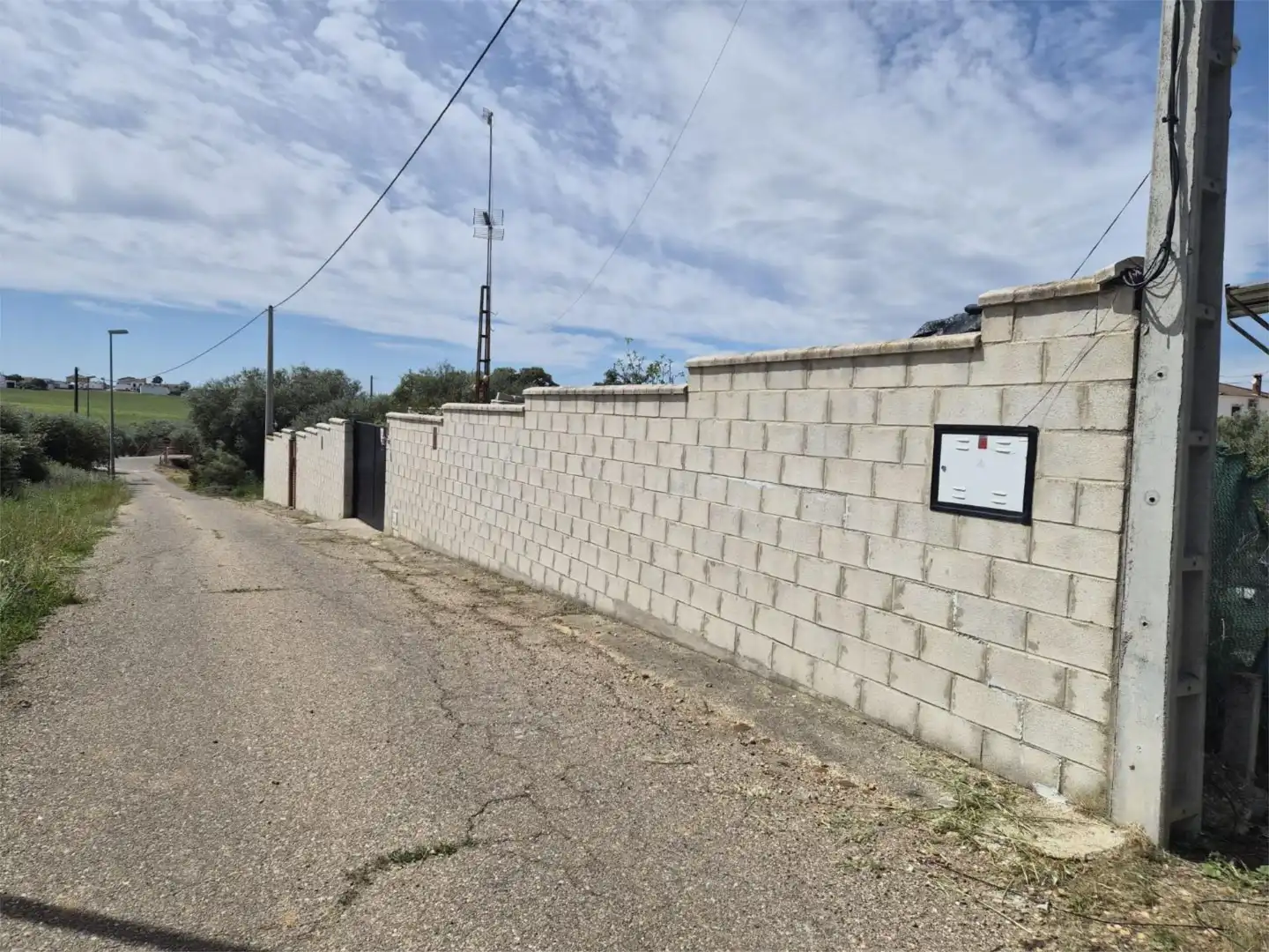 Country homes for sale in La Carlota  with Air Conditioner, Terrace and Swimming Pool