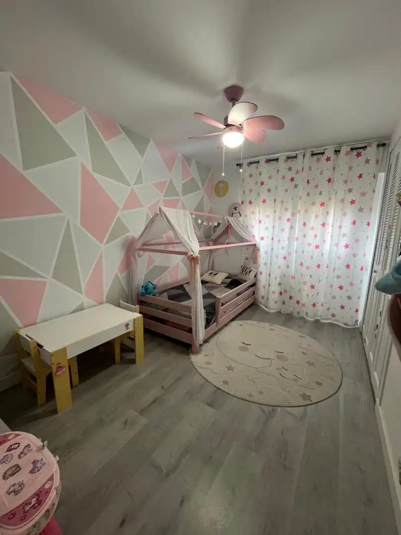 Piso en venta en Calle Cañada, 67, Cañada - Mancha Amarilla Habitación de Piso en venta en Torrejón de Ardoz con Aire acondicionado, Piscina y Balcón
