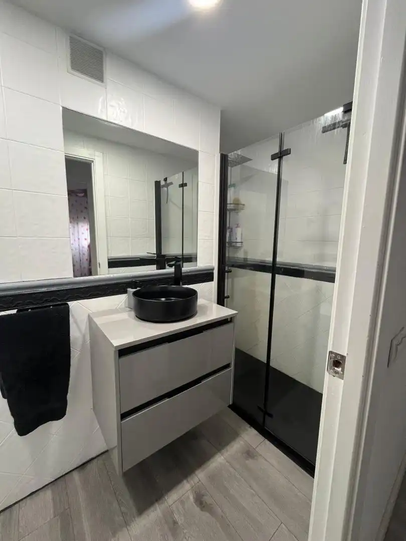 Piso en venta en Calle Cañada, 67, Cañada - Mancha Amarilla Baño de Piso en venta en Torrejón de Ardoz con Aire acondicionado, Piscina y Balcón