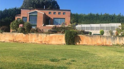 Casa adosada en venda a Ajo, Bareyo - imatge 2 Foto 2 de Casa adosada en venda a Ajo, Bareyo