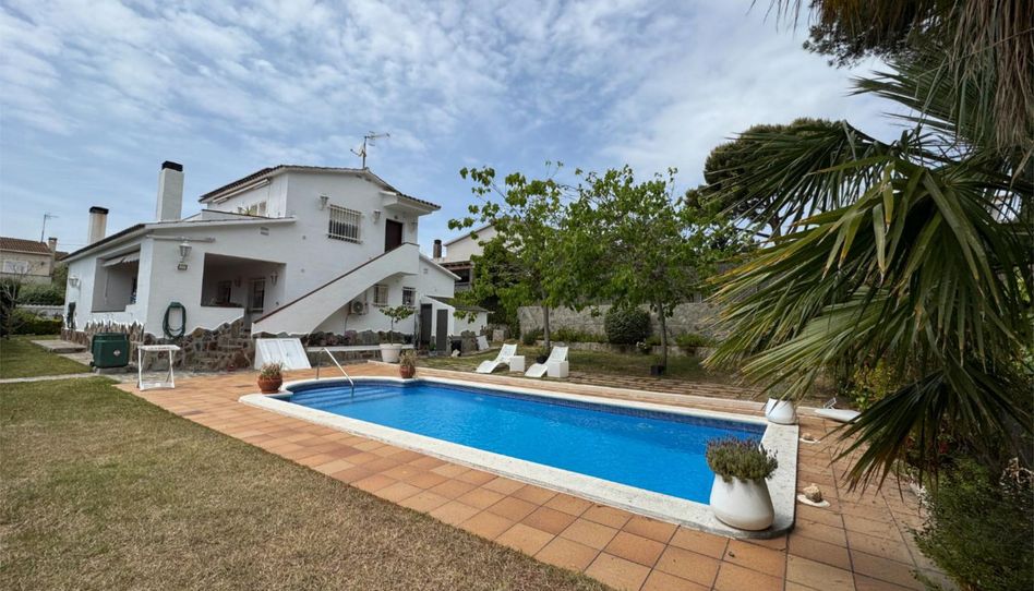 Casa o xalet en venda a Carrer D'anselm Clavé, 26, Els Masos - Els Garrofers, El Vendrell - imatge 1 Foto 1 de Casa o xalet en venda a Carrer D'anselm Clavé, 26, Els Masos - Els Garrofers, El Vendrell
