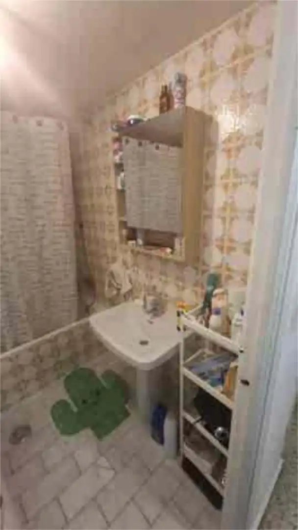 Apartamento en venta en Parque Nueva Granada Baño de Apartamento en venta en Granada con Jardín privado, Terraza y Trastero