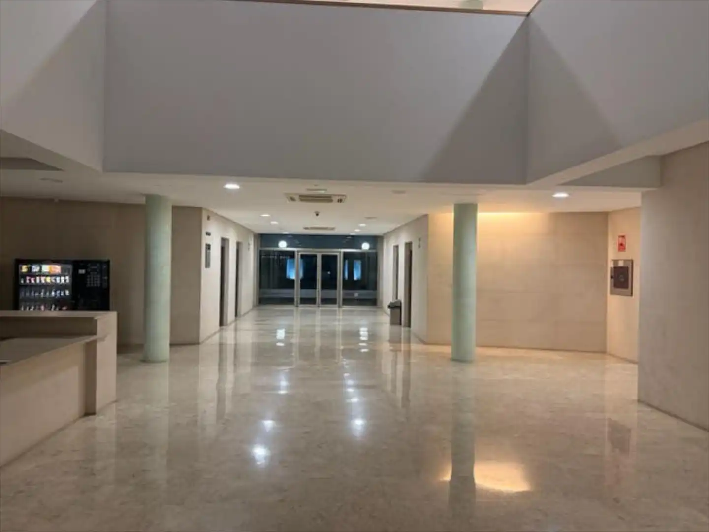 Oficina de alquiler en Mairena del Aljarafe con Aire acondicionado