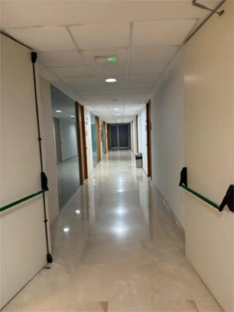 Oficina de alquiler en Mairena del Aljarafe con Aire acondicionado