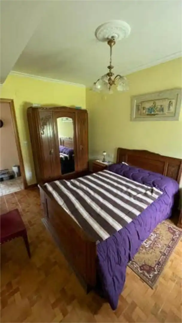 Casa o xalet en venda a Porqueira Dormitori de Casa o xalet en venda en Porqueira amb Jardí privat i Moblat