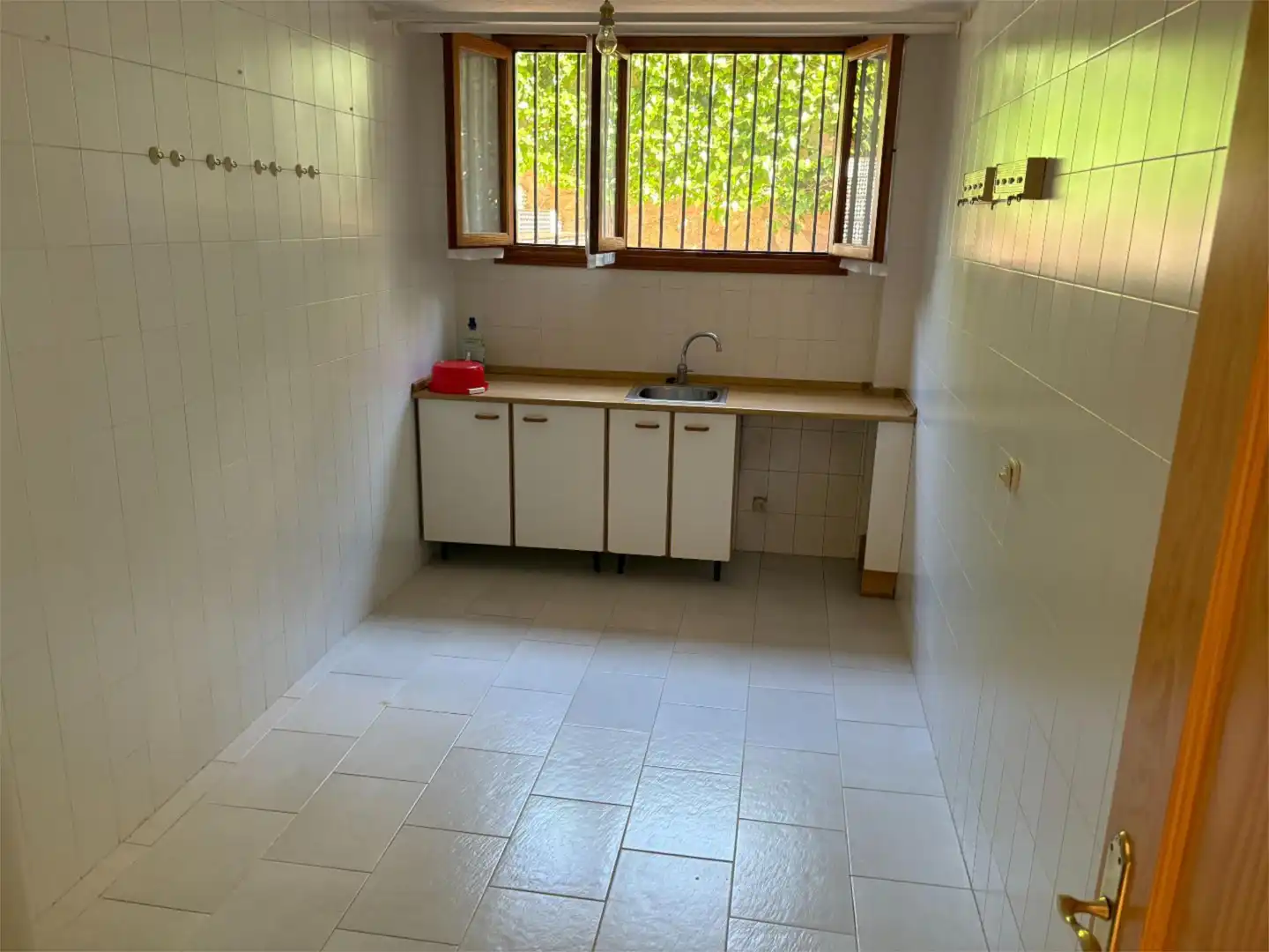 Houses for sale in Avenida Europa Kitchen of Houses for sale in Pozuelo de Alarcón with Air Conditioner, Heating and Private garden