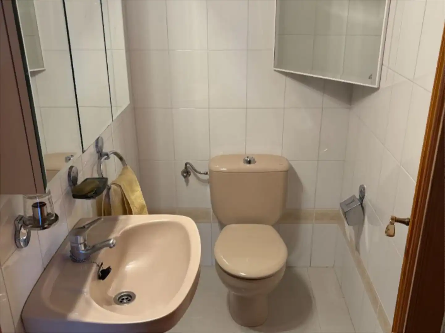 Houses for sale in Avenida Europa Bathroom of Houses for sale in Pozuelo de Alarcón with Air Conditioner, Heating and Private garden