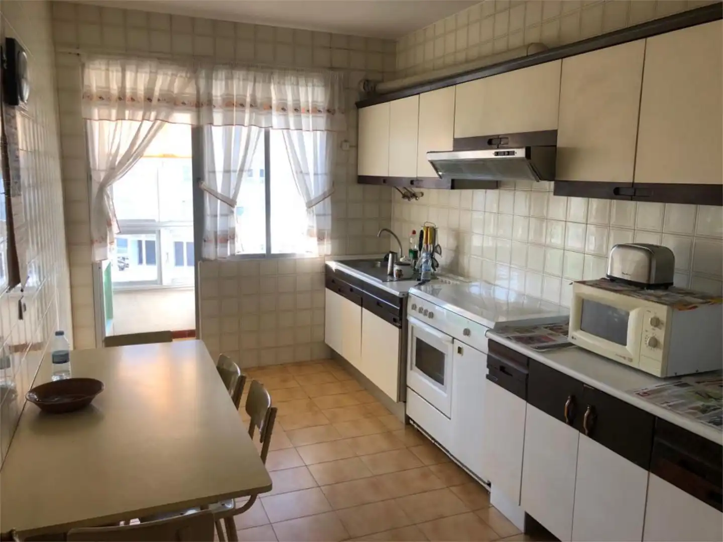 Kitchen of Flat for rent in Ferrol  with Parquet flooring, Terrace and Furnished