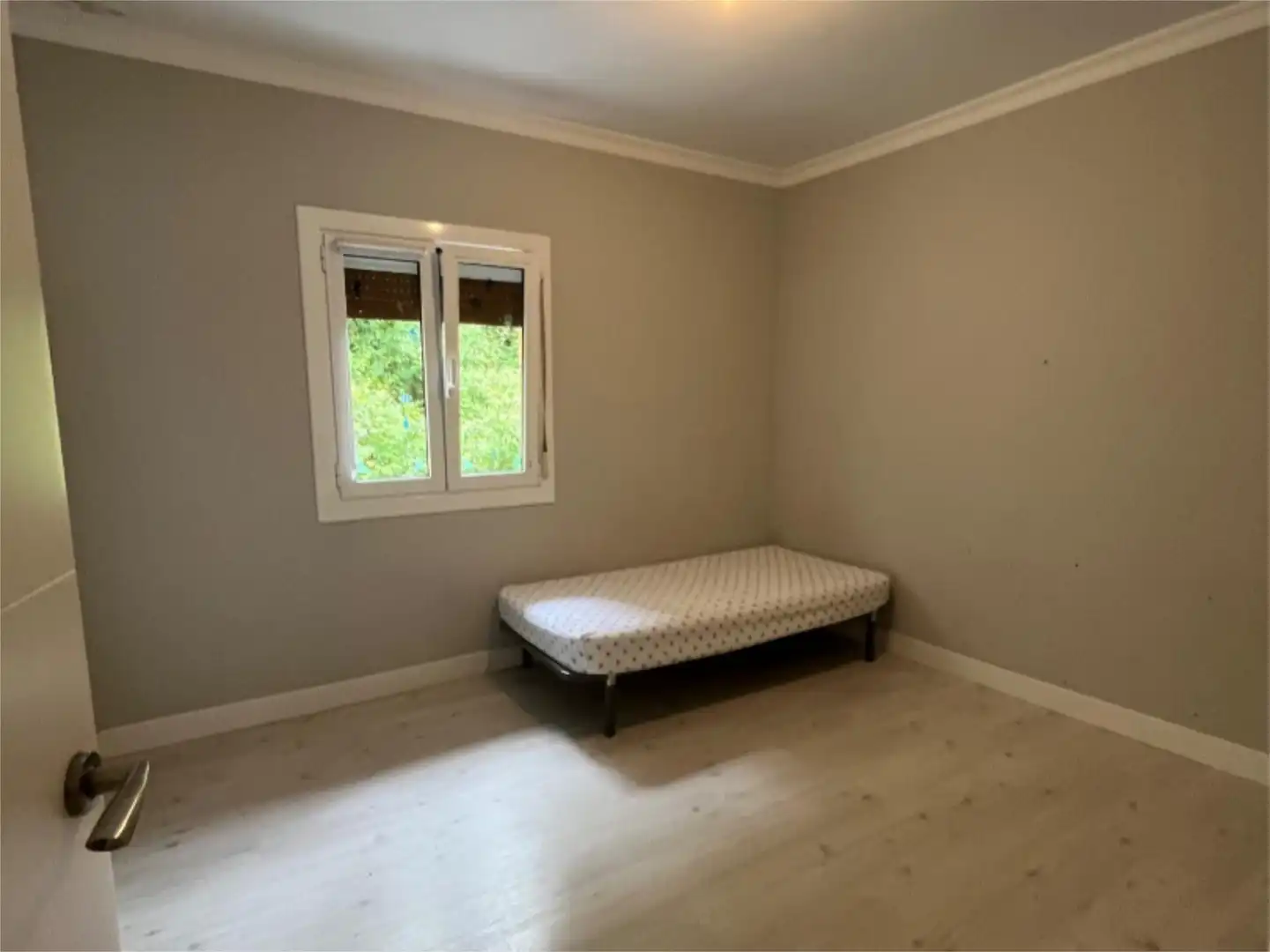Piso en venta en Emeterio Arrese Kalea, 1, Ibarra Habitación de Piso en venta en Ibarra con Balcón