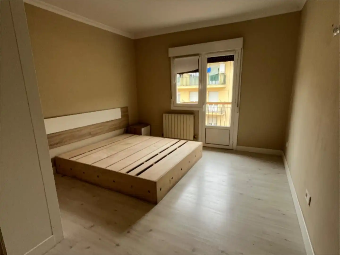 Piso en venta en Emeterio Arrese Kalea, 1, Ibarra Habitación de Piso en venta en Ibarra con Balcón
