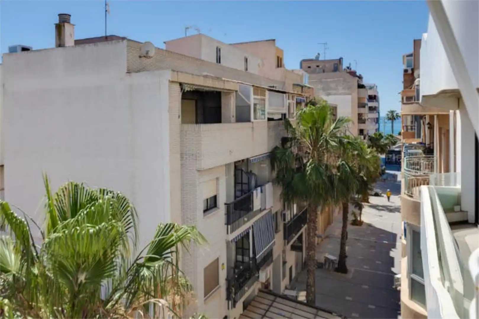 Pis de lloguer a Centro - Muelle Pesquero Vista exterior de Pis de lloguer en Torrevieja amb Calefacció i Moblat