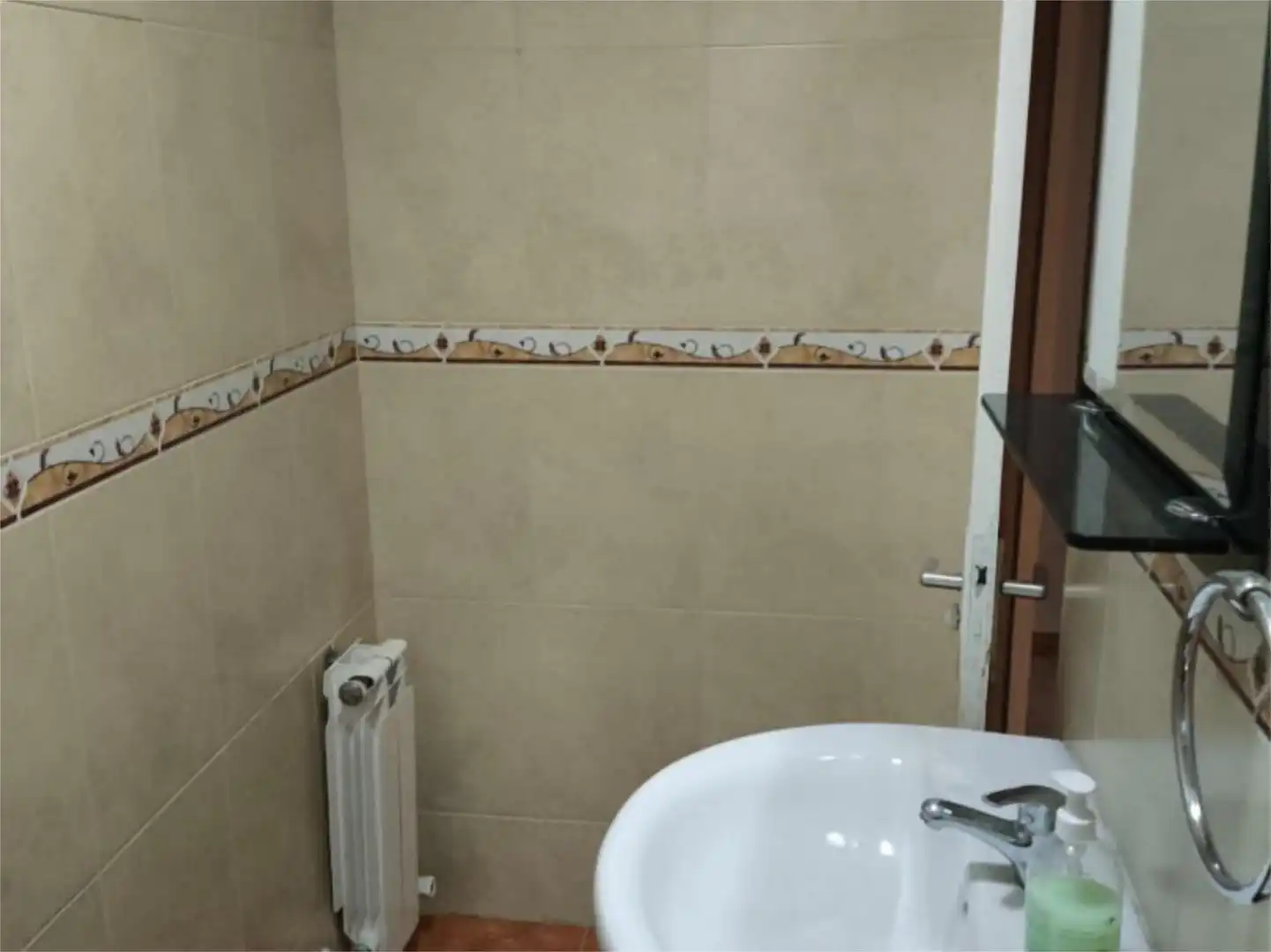 Baño de Piso en venta en  Madrid Capital con Terraza y Balcón