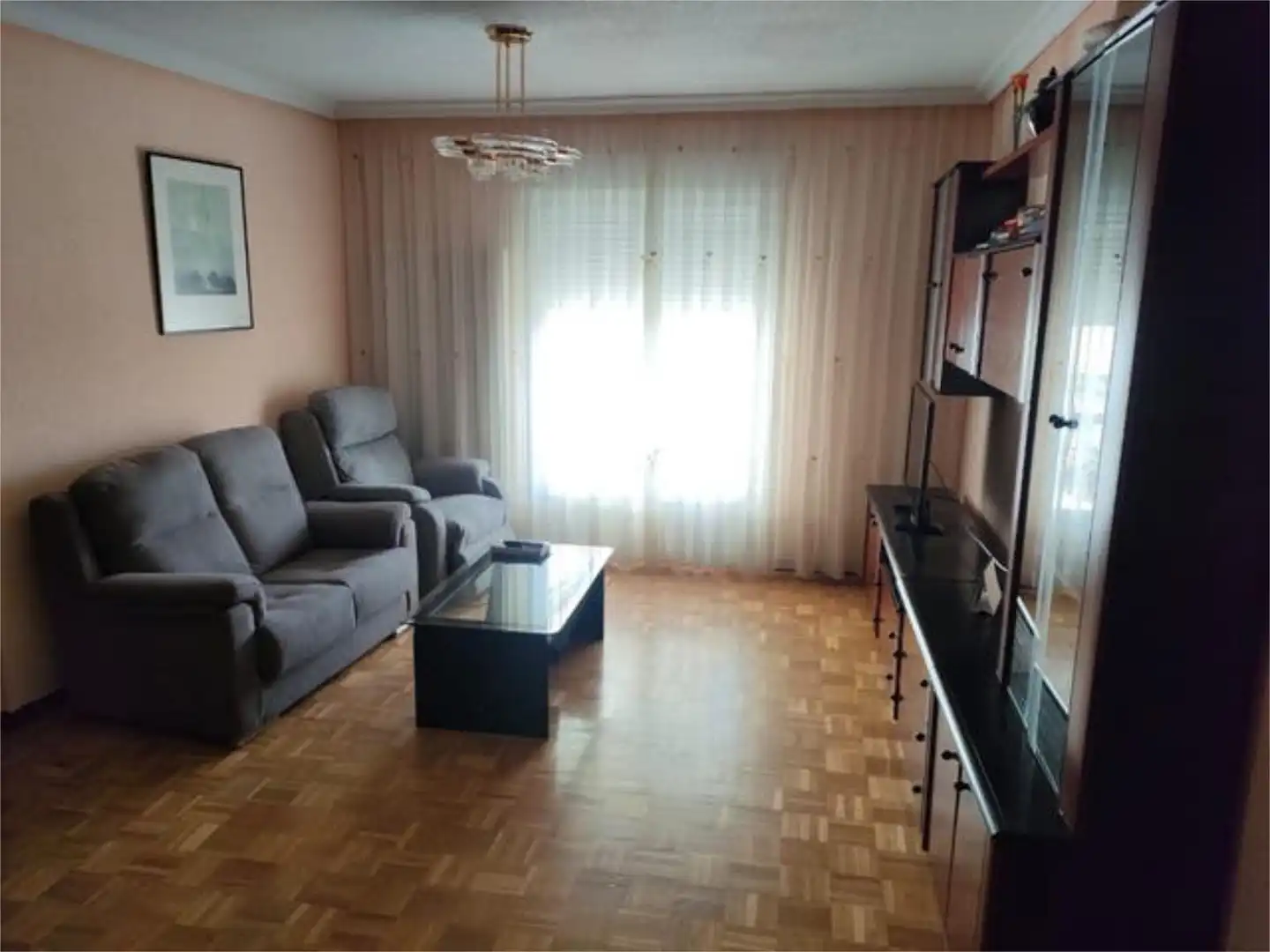 Piso de alquiler en Sur Sala de estar de Piso de alquiler en Ávila con Calefacción y Amueblado
