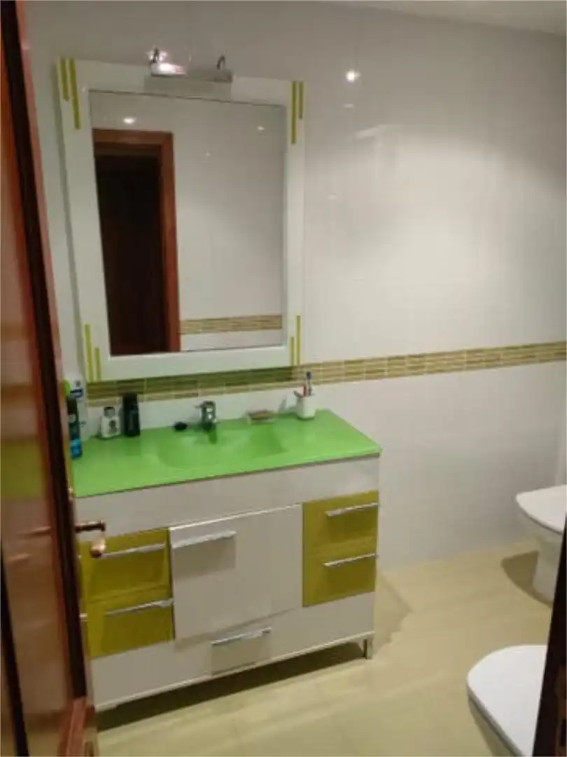 Piso de alquiler en Sur Baño de Piso de alquiler en Ávila con Calefacción y Amueblado
