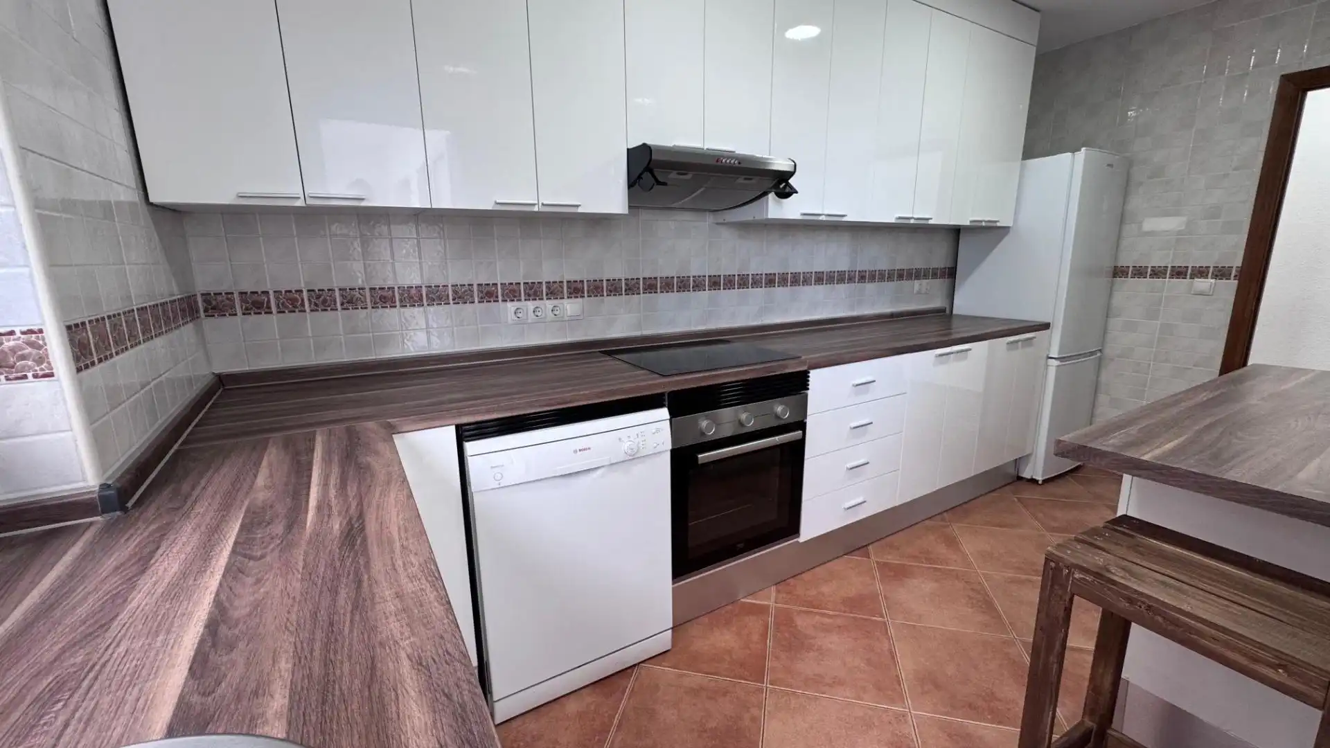 Kitchen of Flat for rent in Gandia  with Oven, Washing machine and Balcony