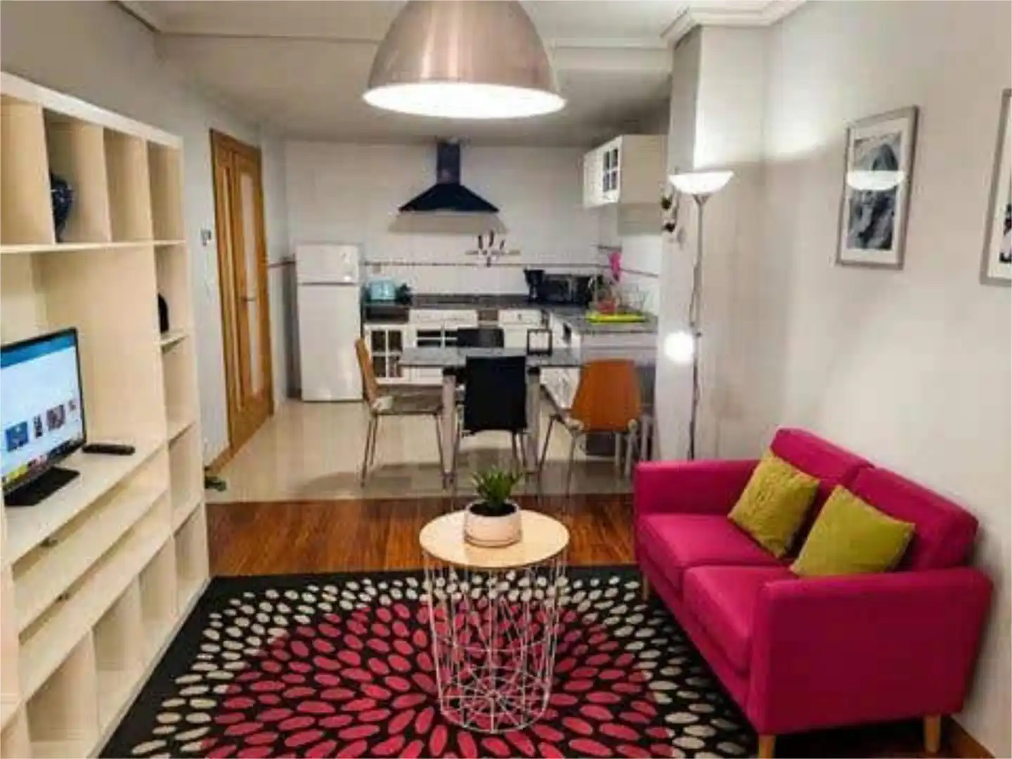 Apartments for rent in Sarria Kitchen of Apartments for rent in Sarria with Heating, Terrace and Storage room