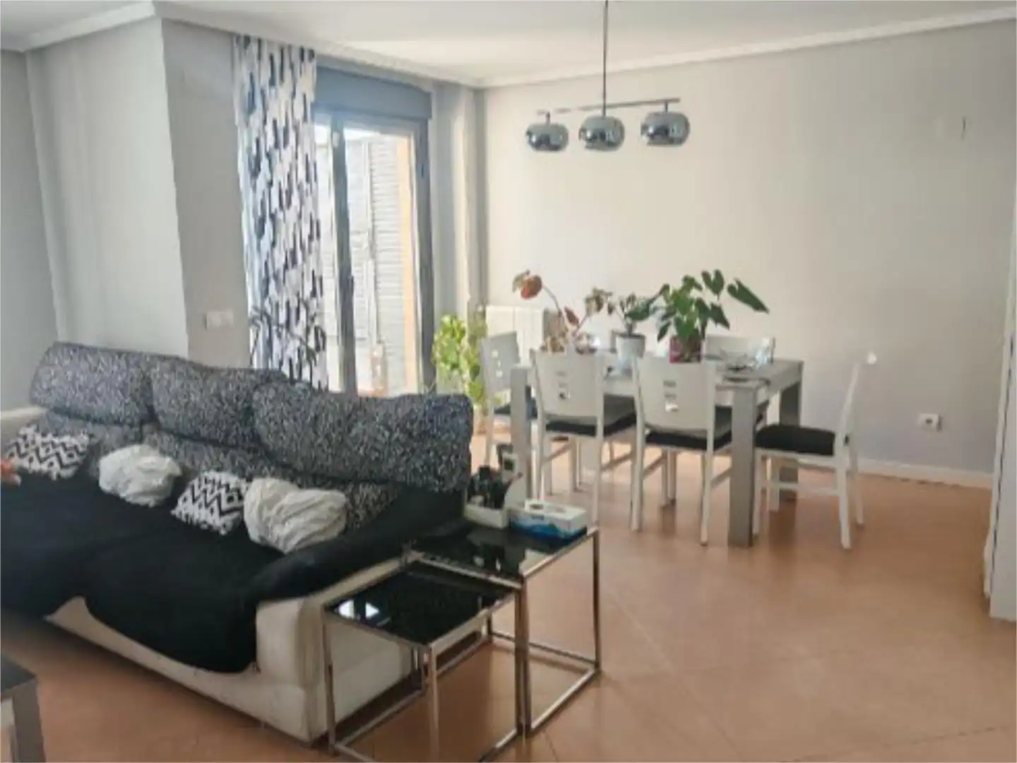Casa o xalet en venda a Calle Maria Curie, 49, Valdemoro Sala d'estar de Casa o xalet en venda en Valdemoro amb Aire condicionat, Terrassa i Piscina