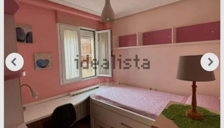 Habitación en Calle Santa Teresita del Niño Jesús, 40, Barrio Blanco, Salamanca Capital - imagen 1 Foto 1 de Habitación en Calle Santa Teresita del Niño Jesús, 40, Barrio Blanco, Salamanca Capital